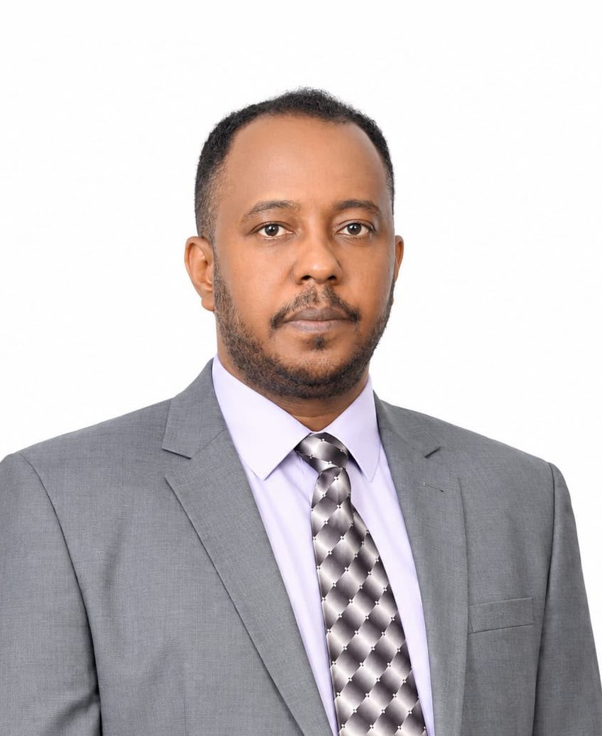 Portrait of Dr. Shaker Adam Idrees Al